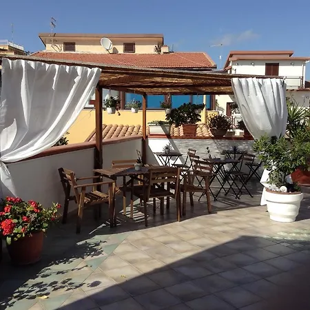 Couette-café L'approdo 3*